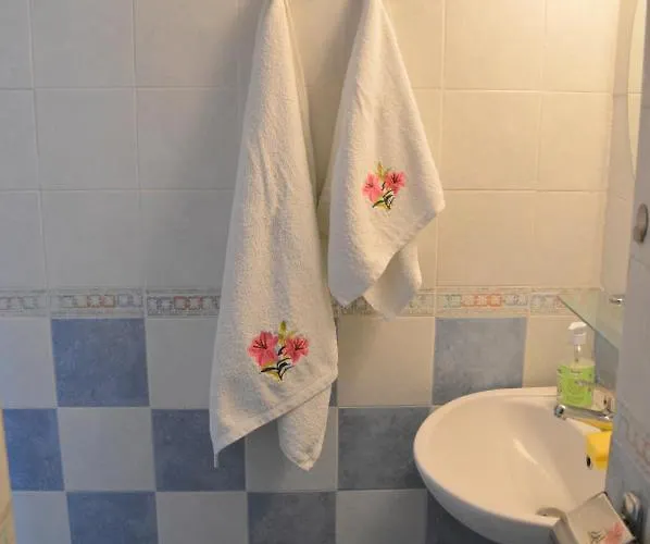 Antony Apartment *