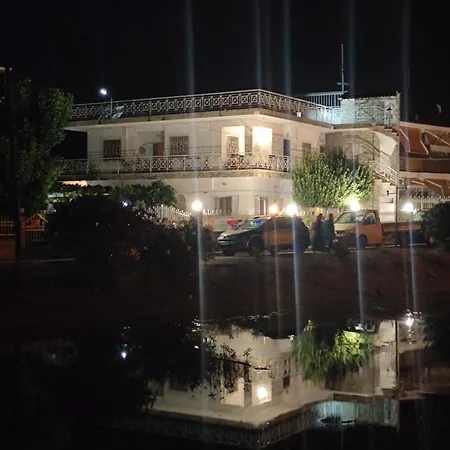 Antony アパート ネア・プラギア