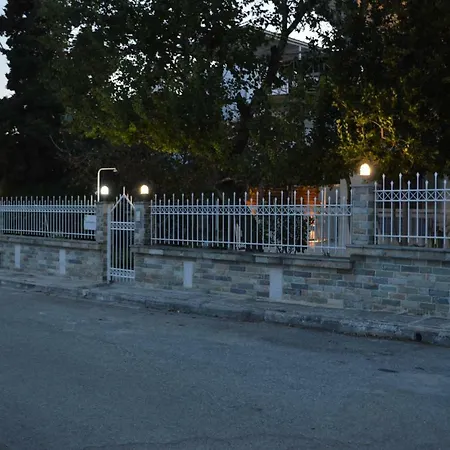 Antony * ネア・プラギア