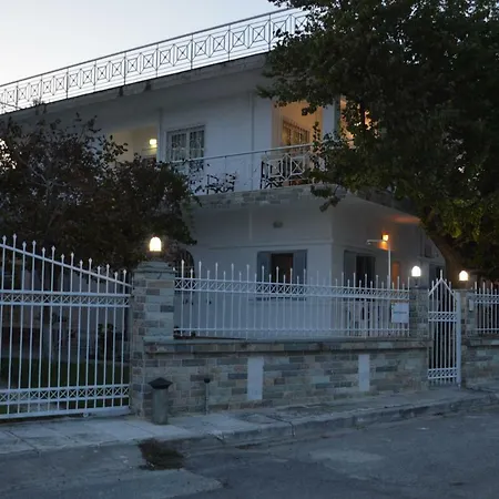 Antony * ネア・プラギア